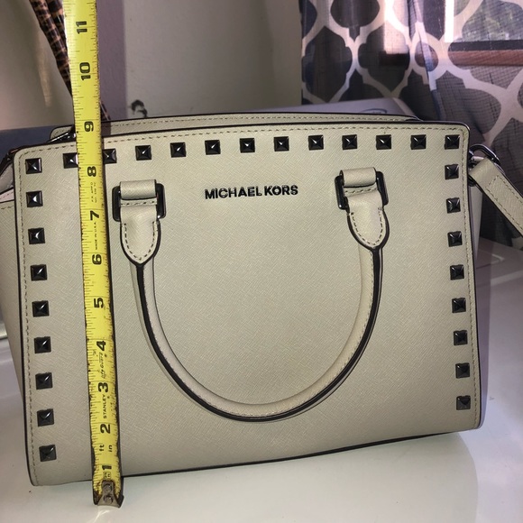 Michael Kors Handbags - Michael Kors purse